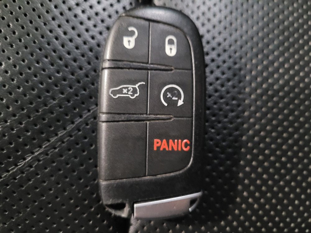 Used 2021 Jeep Grand Cherokee Limited AWD/4WD image 32