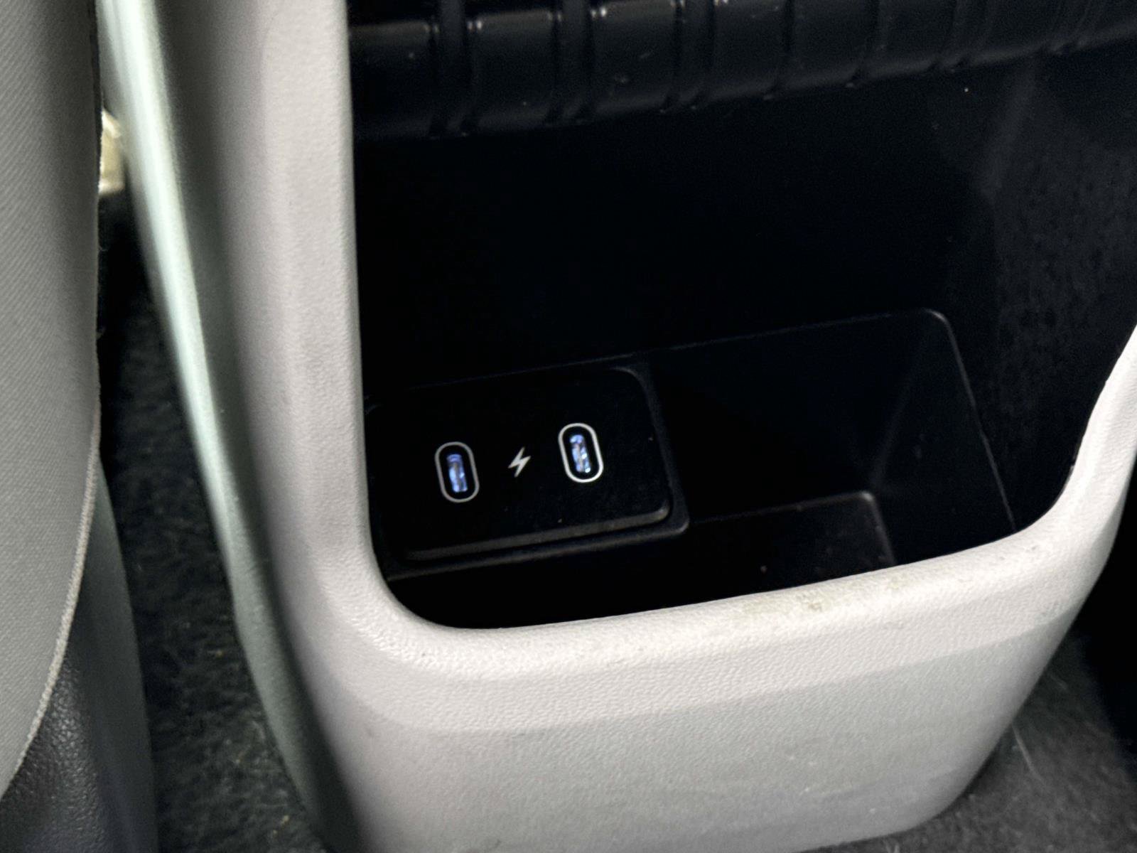 Used 2024 Hyundai Kona SEL FWD image 30
