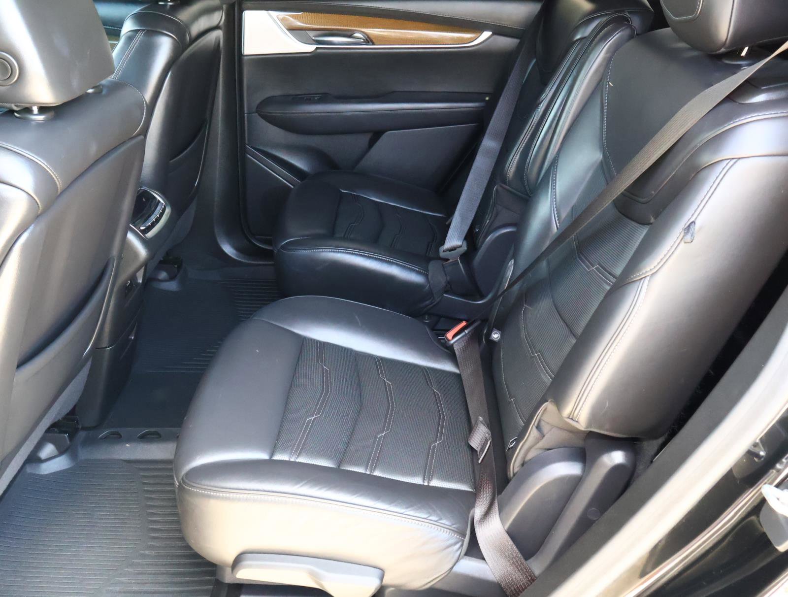 Used 2021 Cadillac XT6 Premium Luxury w/ Platinum Package image 26