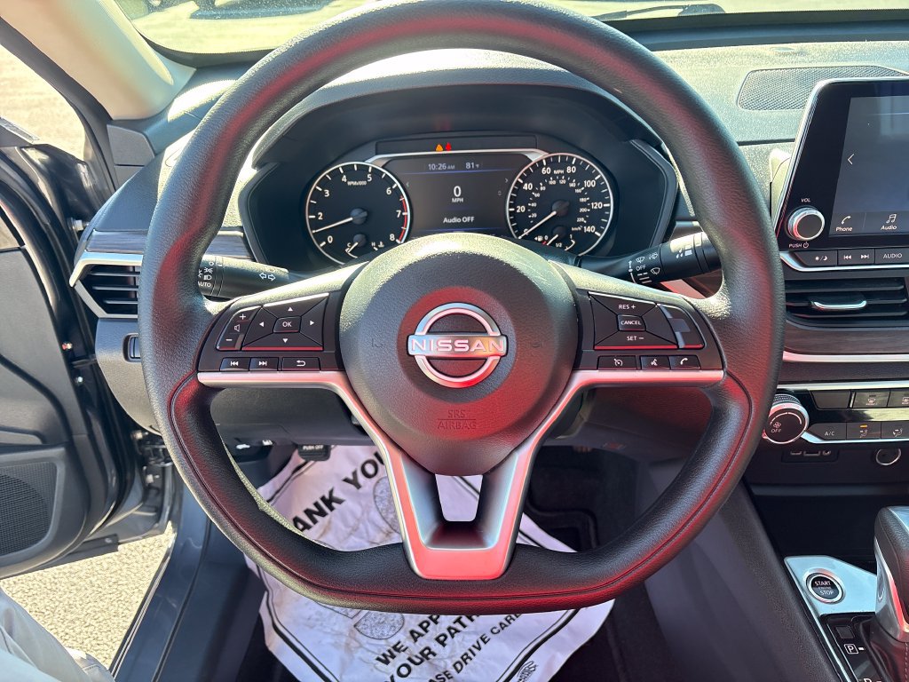 Used 2024 Nissan Altima 2.5 SV FWD image 13