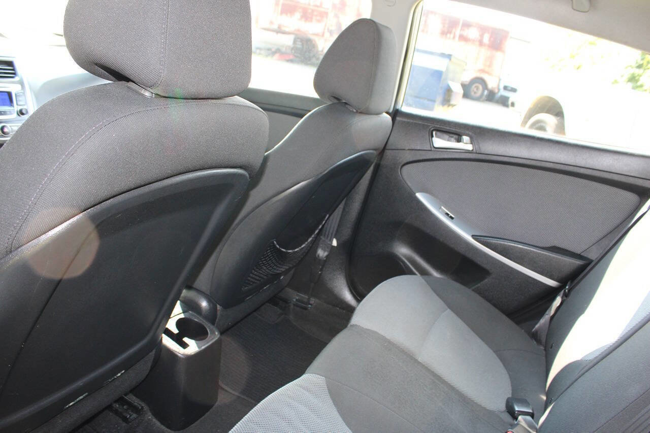 Used 2014 Hyundai Accent GS image 26