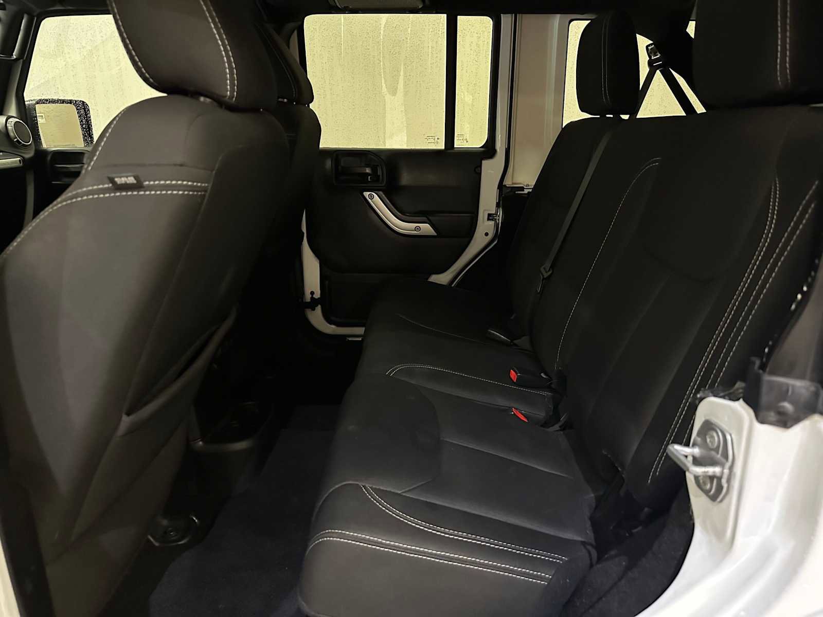 Used 2017 Jeep Wrangler Unlimited Sahara image 21