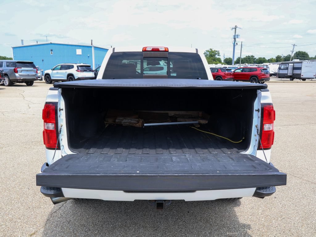Used 2015 GMC Sierra 1500 SLT w/ All-Terrain Package AWD/4WD image 5