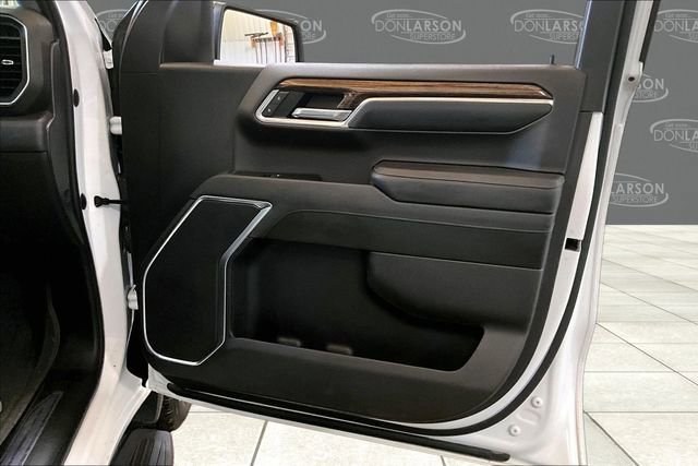 Used 2022 GMC Sierra 1500 Elevation w/ LPO, Elevation Black Package image 13