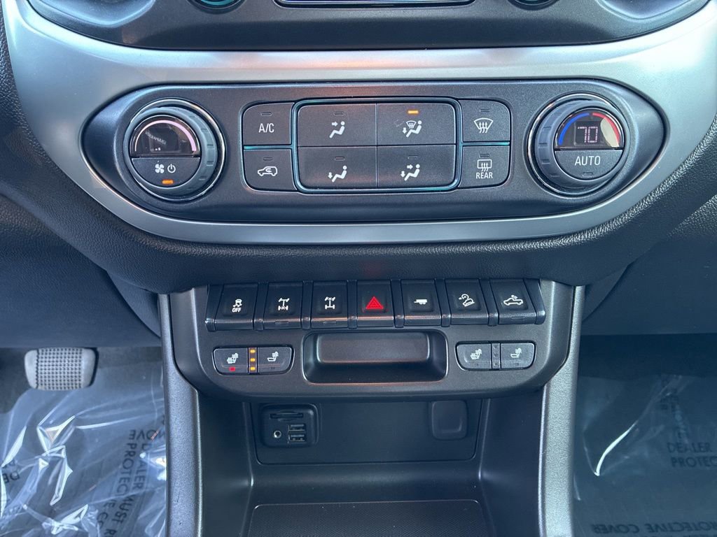 Used 2022 Chevrolet Colorado ZR2 image 17