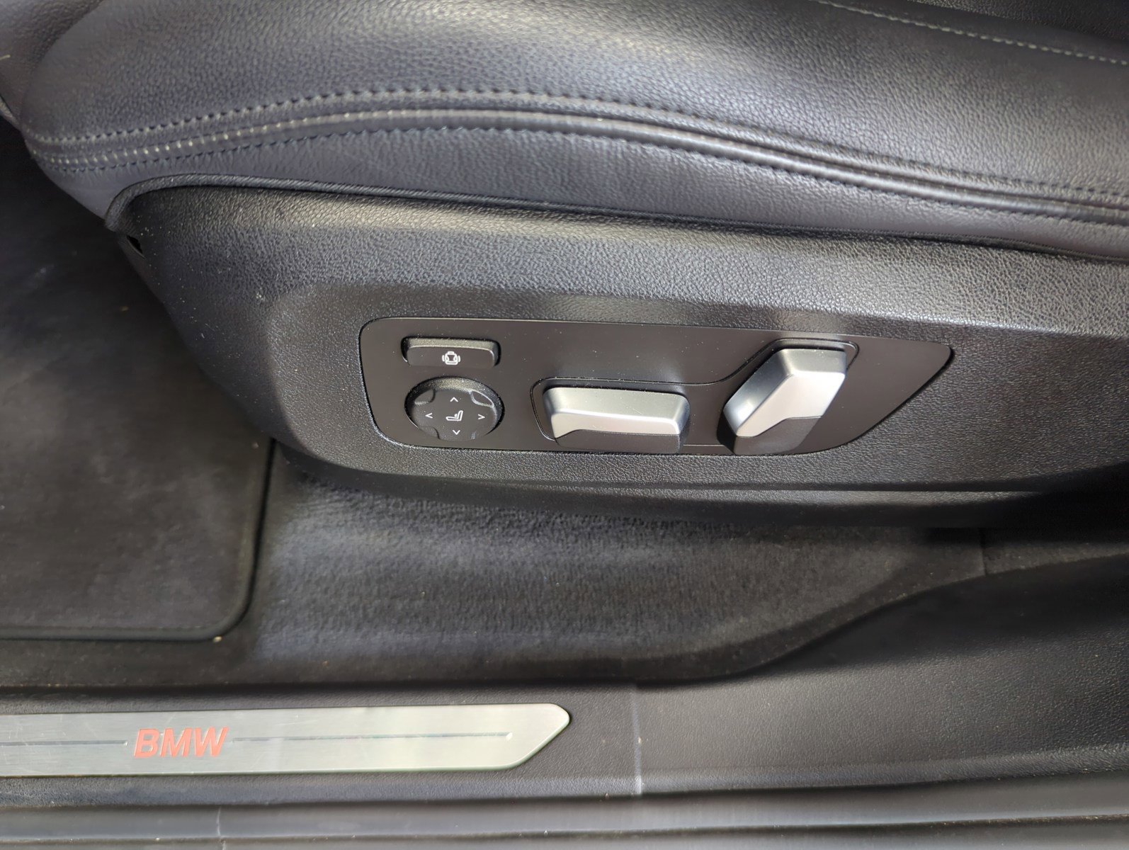 Used 2022 BMW X5 xDrive40i w/ Premium Package image 20