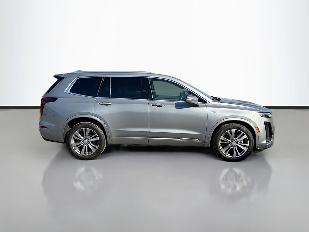 Certified 2025 Cadillac XT6 Premium Luxury w/ Platinum Package image 4