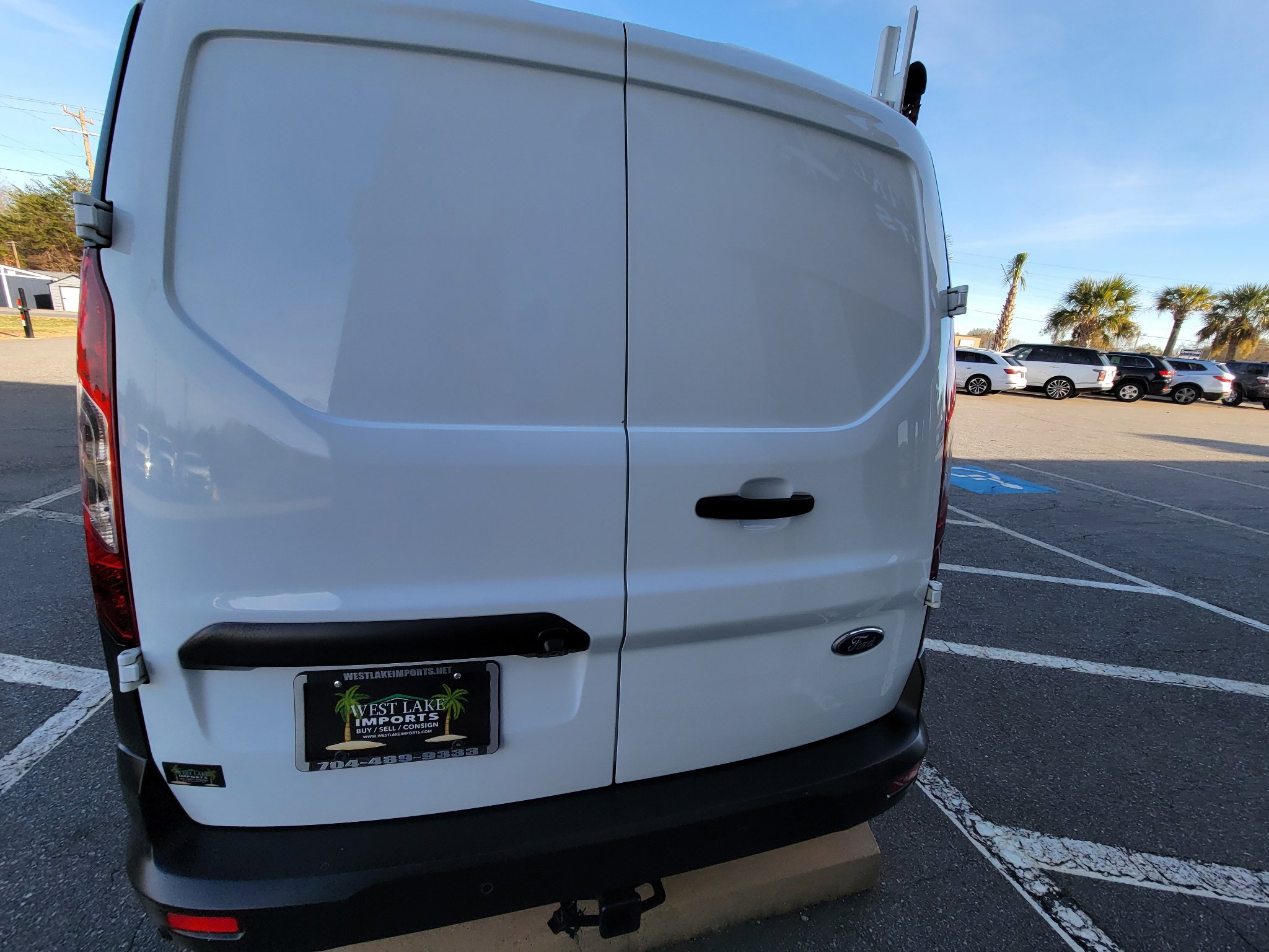 Used 2021 Ford Transit Connect XL image 12