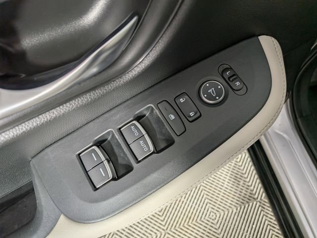 Used 2024 Honda HR-V EX-L image 14