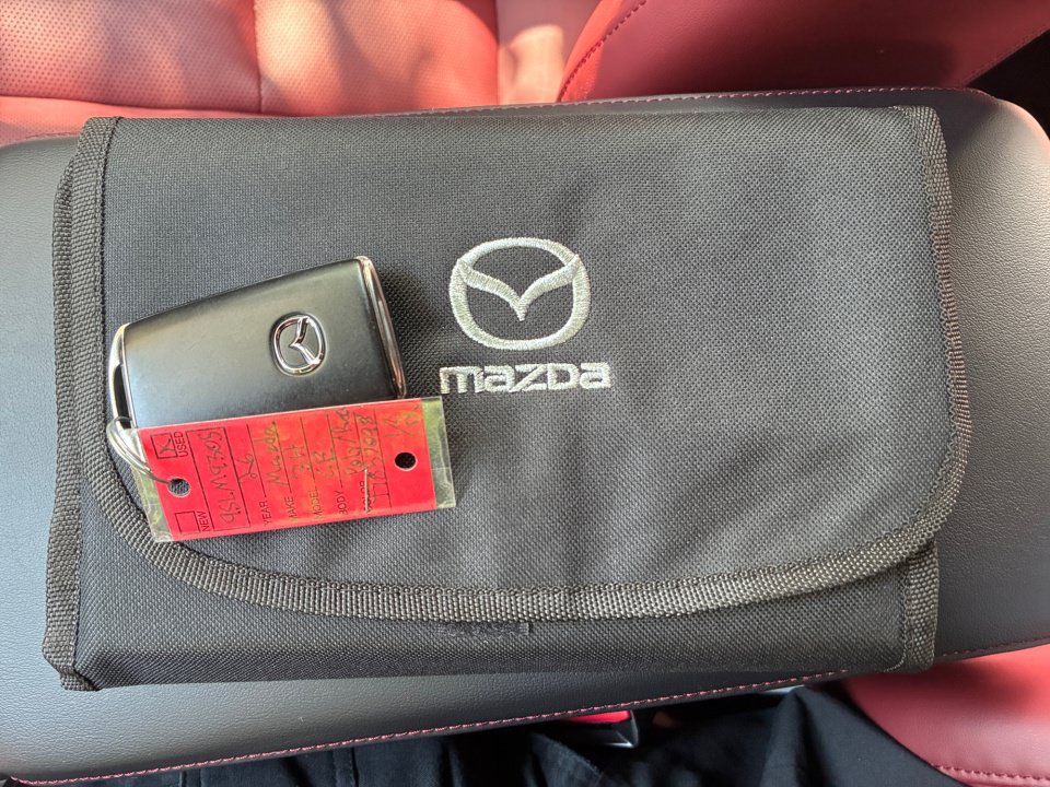 Certified 2026 MAZDA MAZDA3 Carbon AWD/4WD image 33