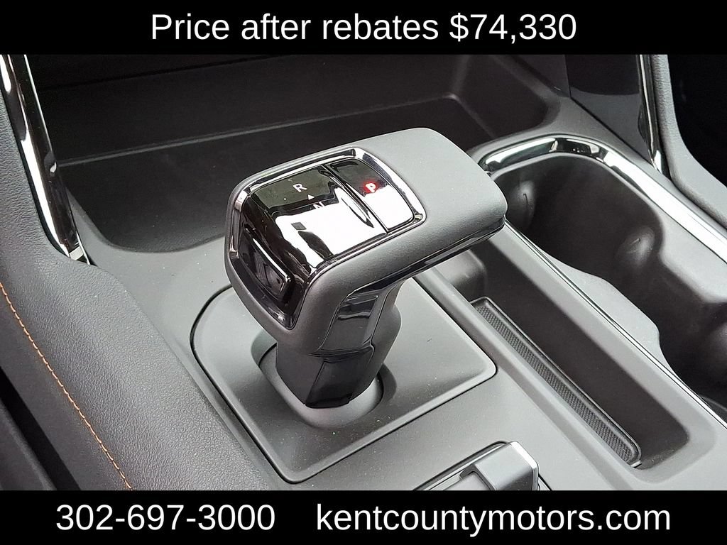 New 2026 GMC Sierra 1500 AT4 w/ Technology Package AWD/4WD image 14