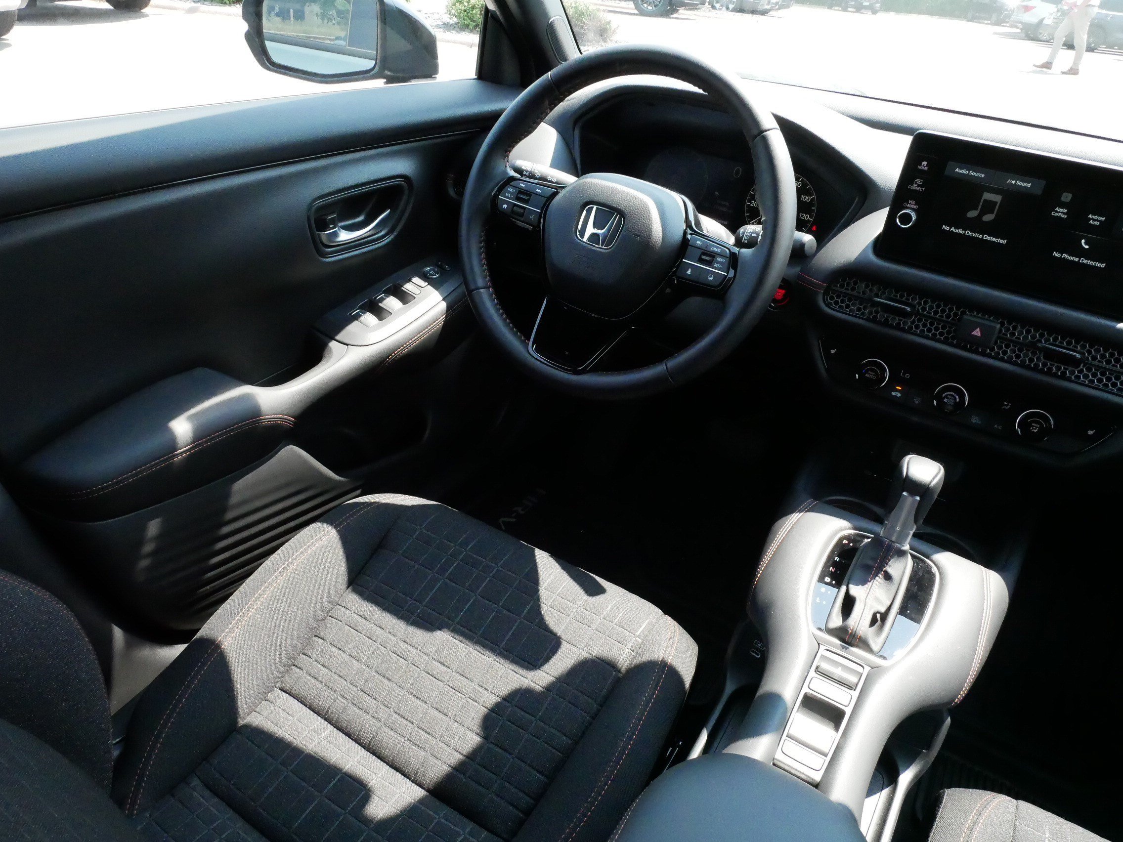 Used 2027 Honda HR-V Sport image 17