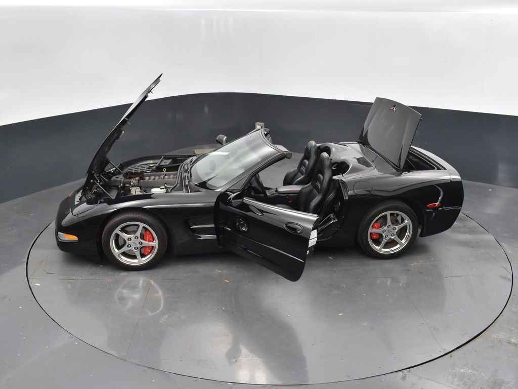 Used 2000 Chevrolet Corvette Base w/ Performance Handling Pkg image 44