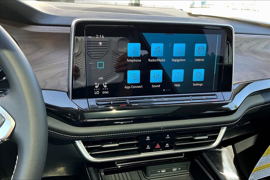 New 2026 Volkswagen Atlas SE image 14