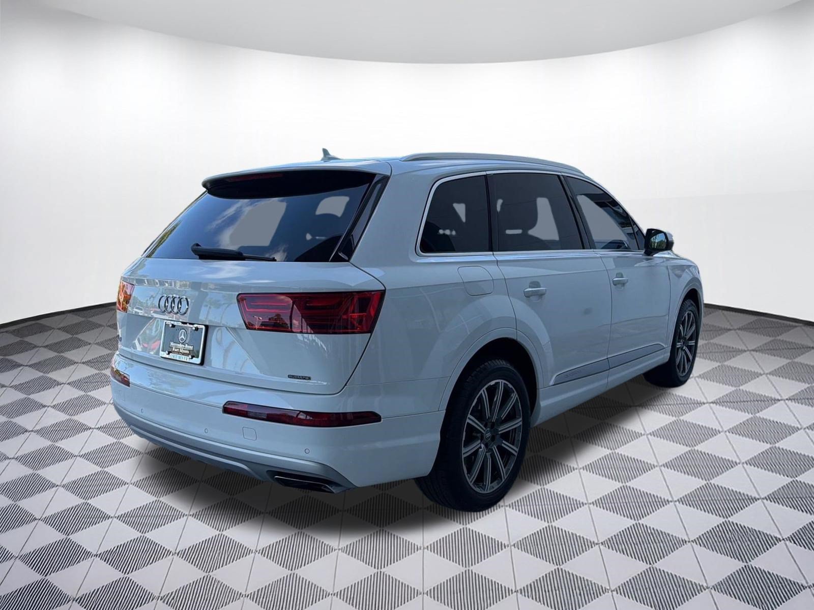 Used 2017 Audi Q7 2.0T Premium Plus w/ Premium Plus Package AWD/4WD image 9