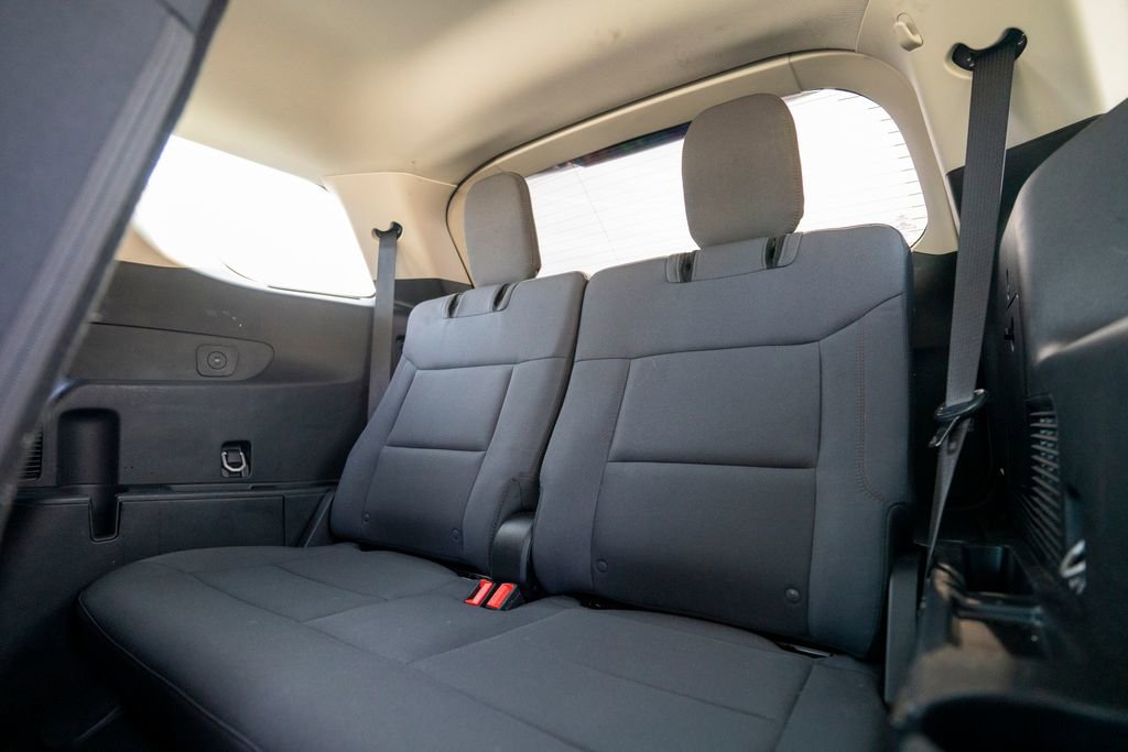 Used 2025 Ford Explorer Active image 32