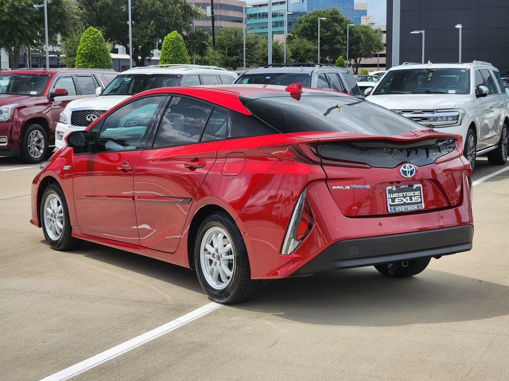 Used 2017 Toyota Prius Prime Advanced FWD image 5