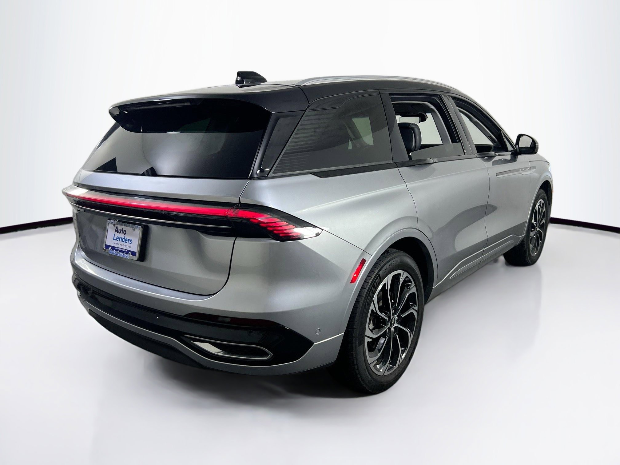 Used 2024 Lincoln Nautilus Reserve image 5