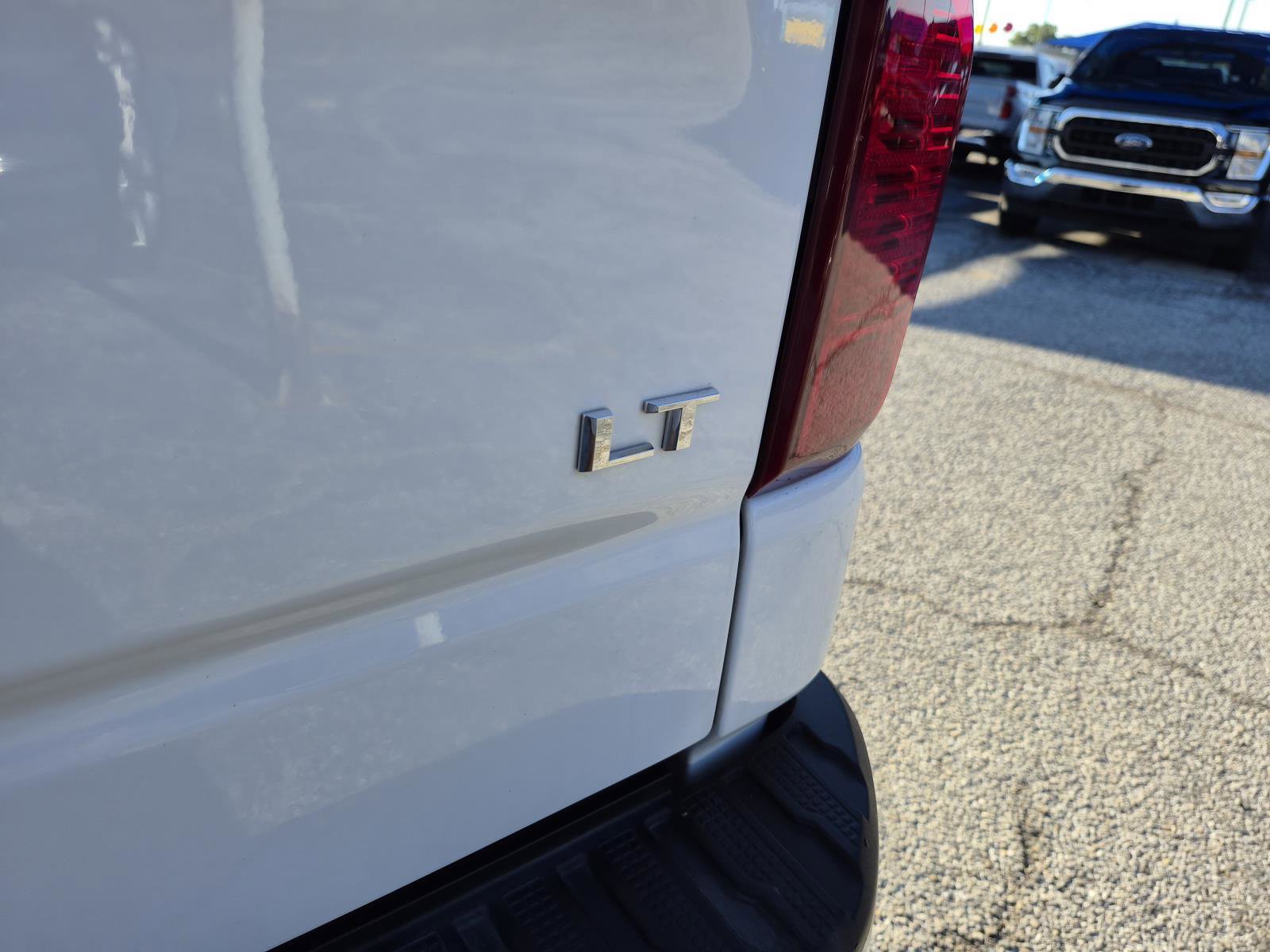 Used 2020 Chevrolet Silverado 1500 LT w/ Texas Edition AWD/4WD image 12