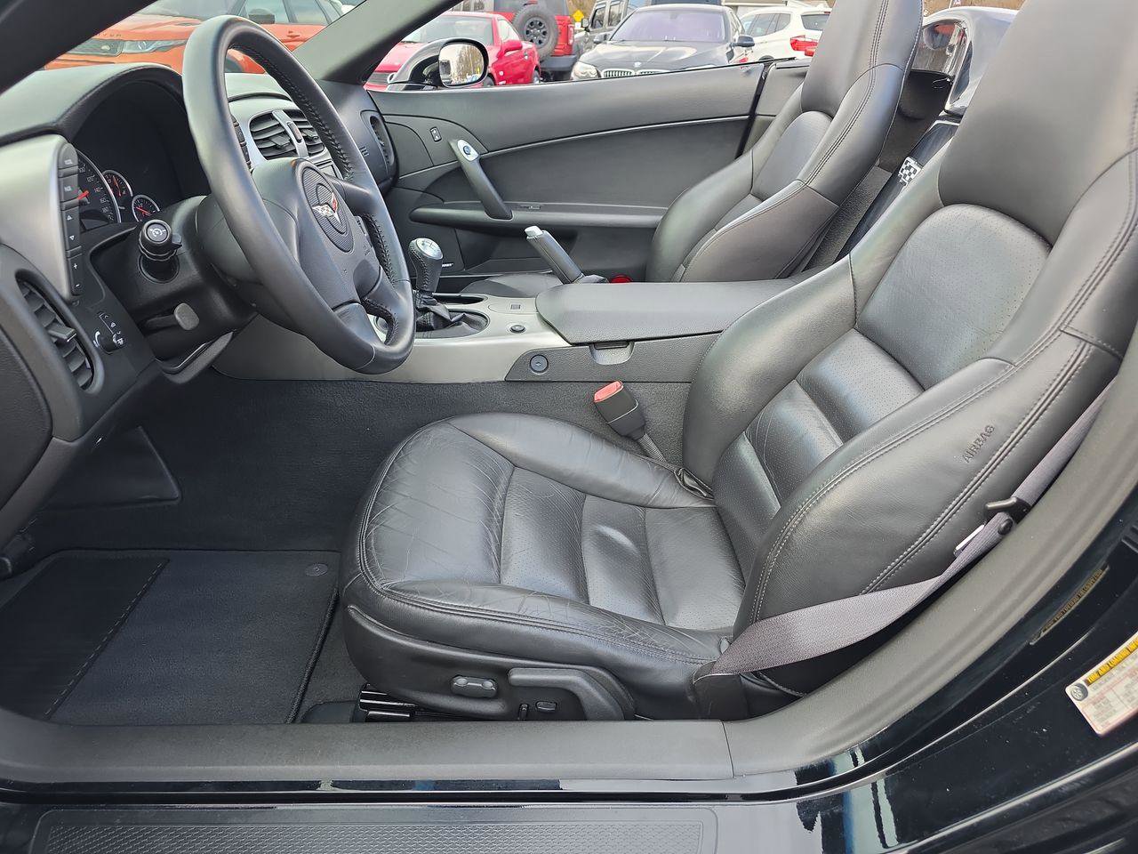 Used 2005 Chevrolet Corvette Convertible w/ Preferred Equipment Group image 3