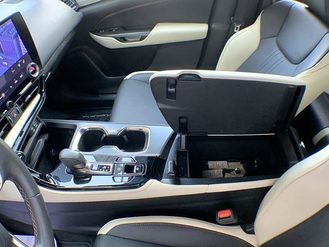 Used 2023 Lexus NX 350h AWD image 21