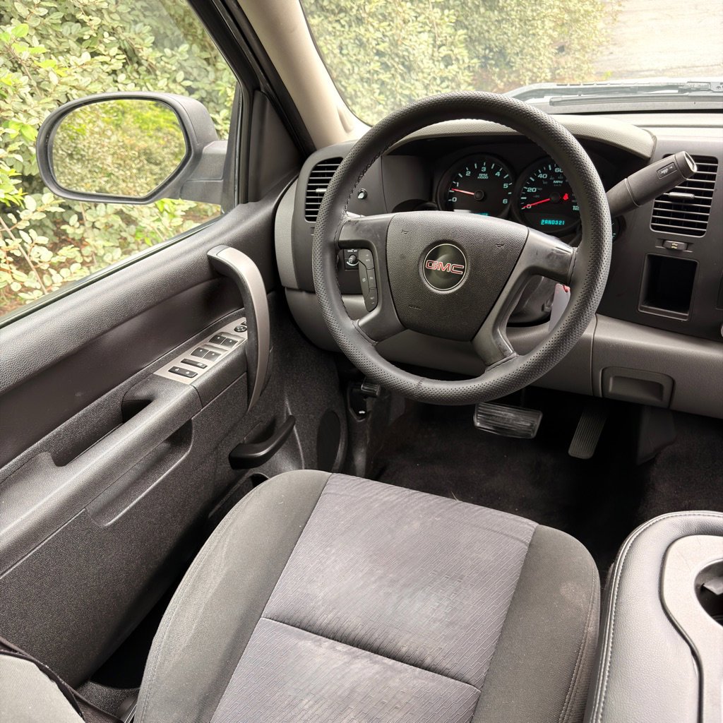 Used 2010 GMC Sierra 1500 SL RWD image 28