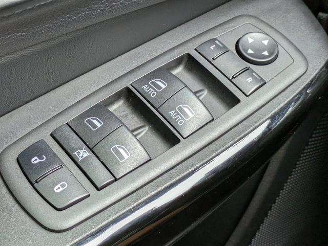 Certified 2023 Jeep Cherokee Altitude Lux AWD/4WD image 18