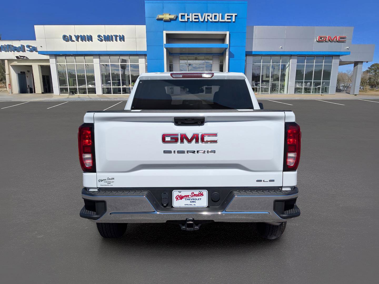 Used 2024 GMC Sierra 1500 SLE image 9