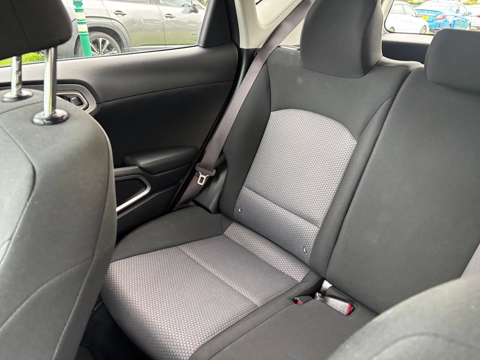 Used 2025 Kia Soul LX w/ LX Technology Package FWD image 39