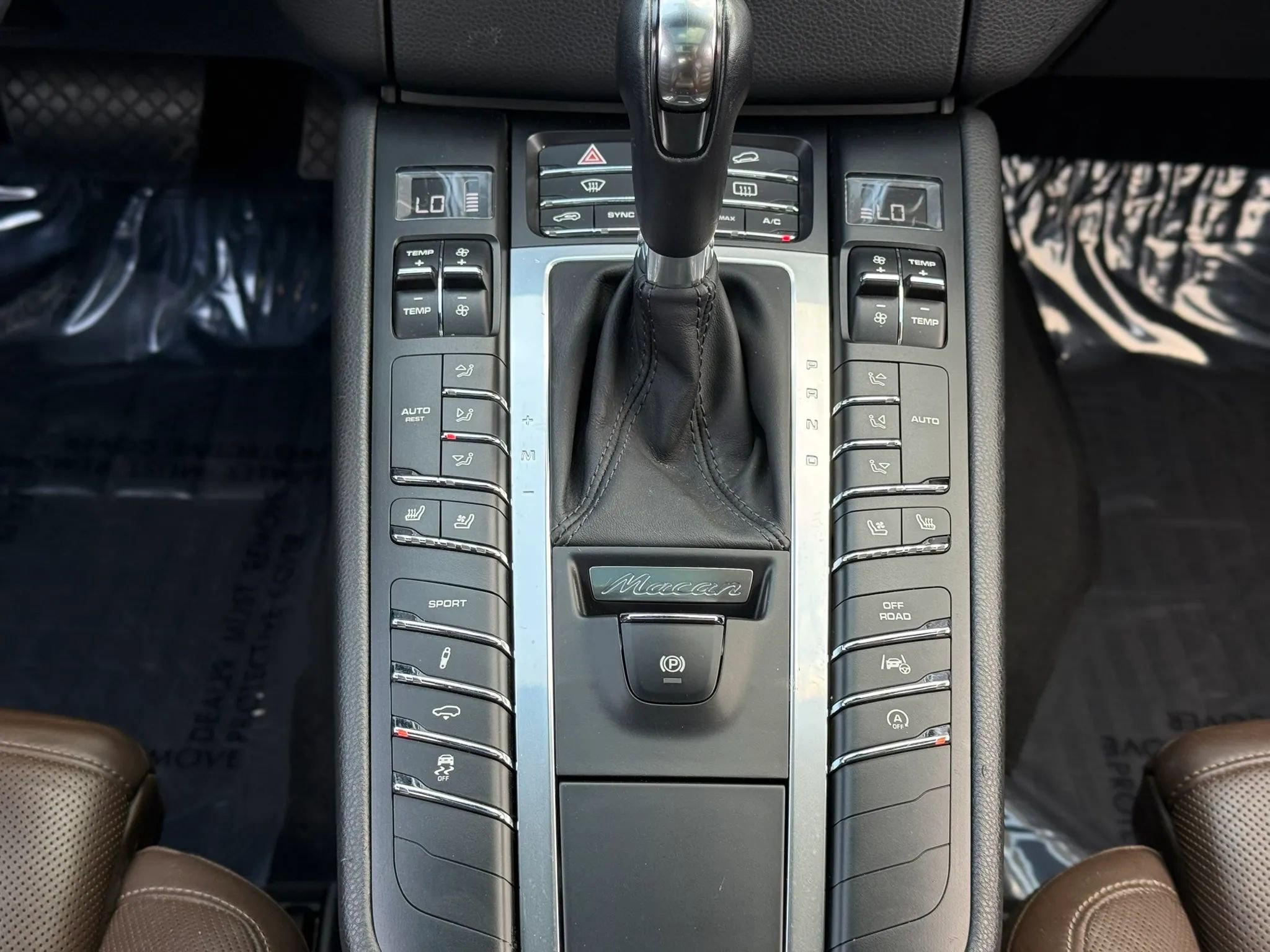 Used 2015 Porsche Macan Turbo image 24