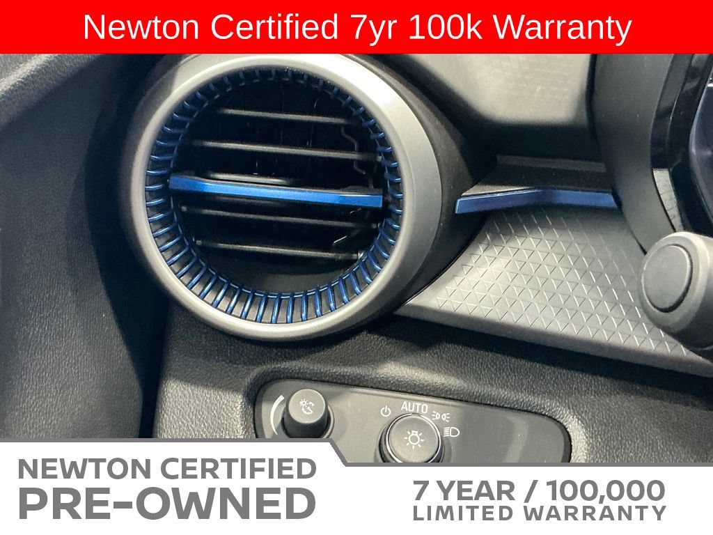 Used 2025 Chevrolet Trax LS FWD image 30