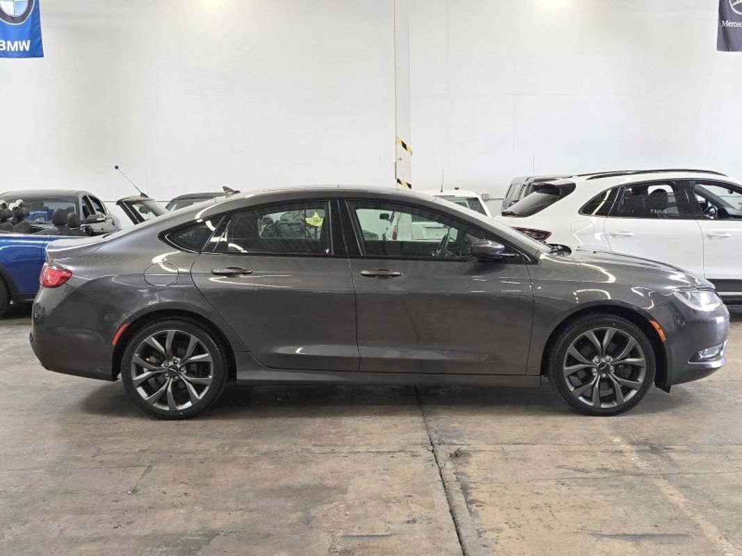 Used 2015 Chrysler 200 S w/ Navigation & Sound Group I AWD/4WD image 3