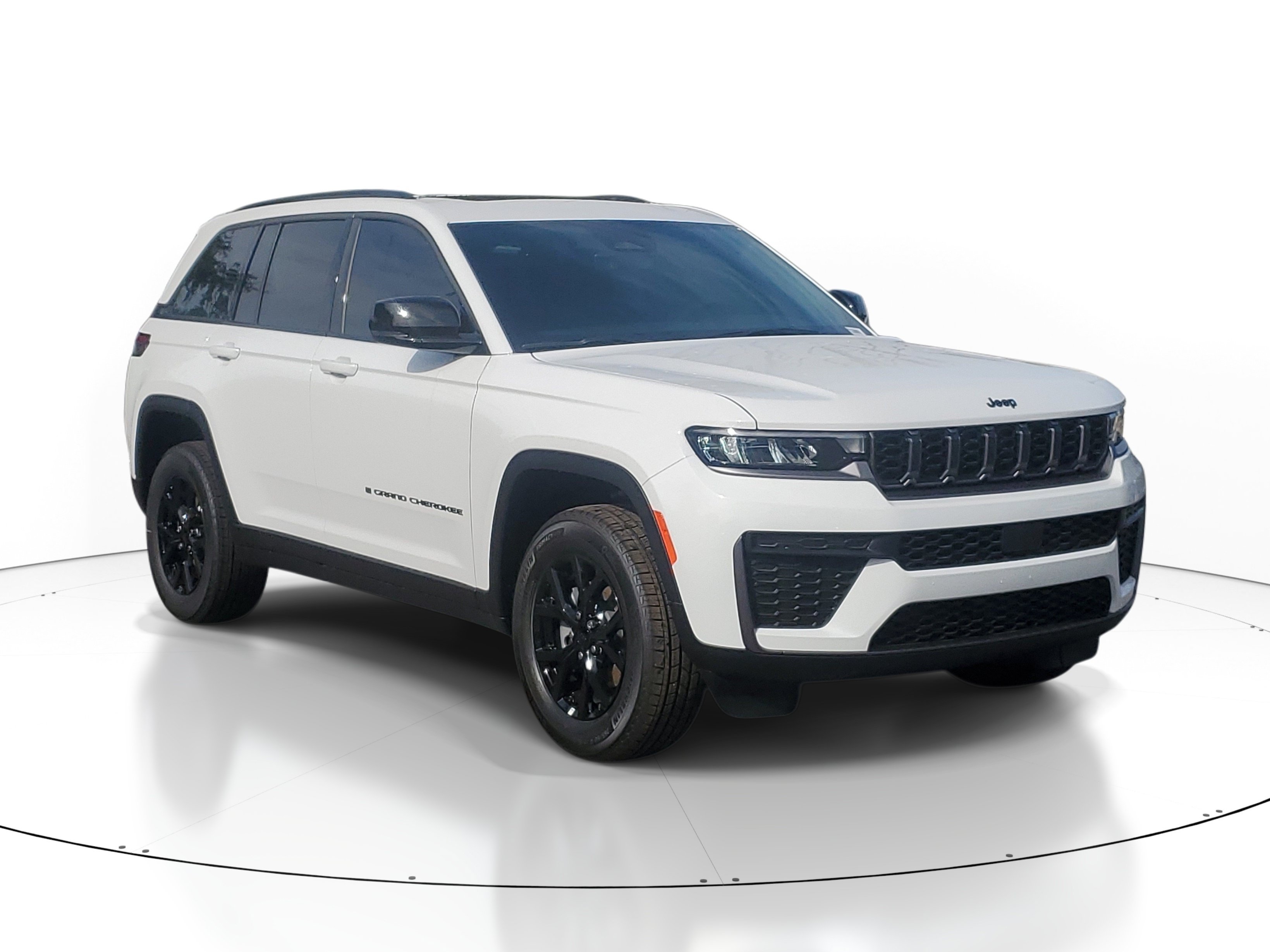 New 2026 Jeep Grand Cherokee Altitude RWD image 2
