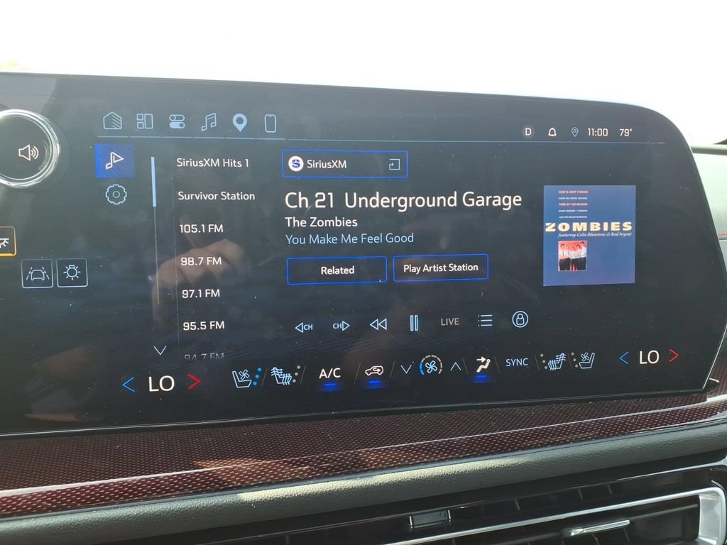 Used 2024 Chevrolet Traverse RS w/ LPO, Floor Liner Package AWD/4WD image 19