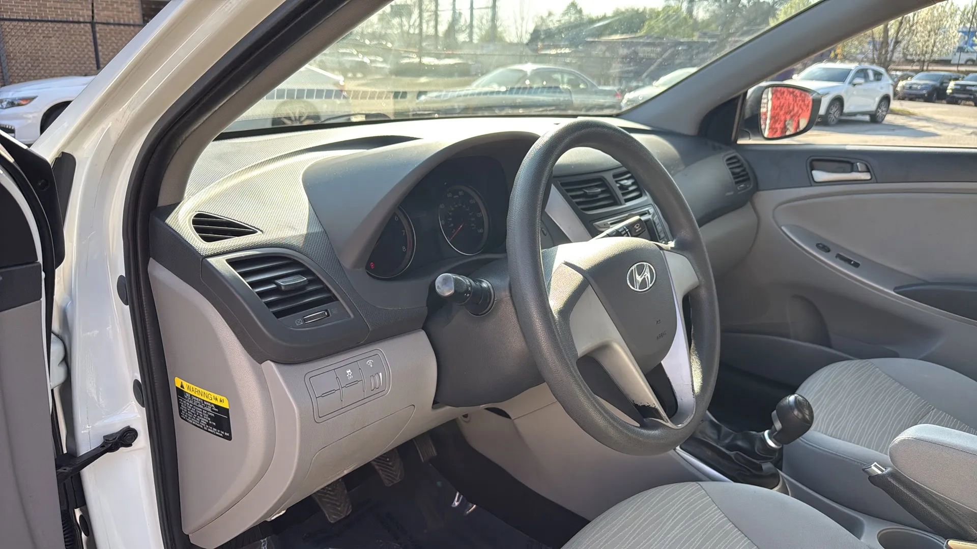 Used 2015 Hyundai Accent GLS image 12