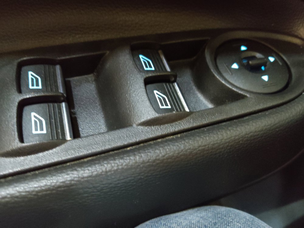 Used 2017 Ford Escape SE w/ Equipment Group 201A AWD/4WD image 27
