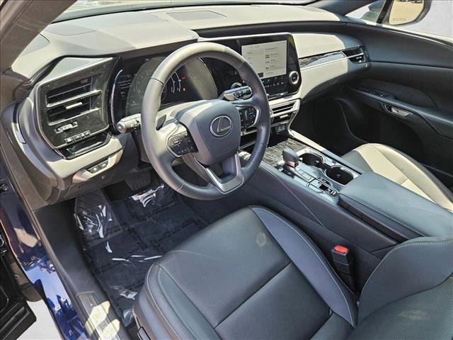 Used 2023 Lexus RX 350 FWD w/ Cold Area Package image 10
