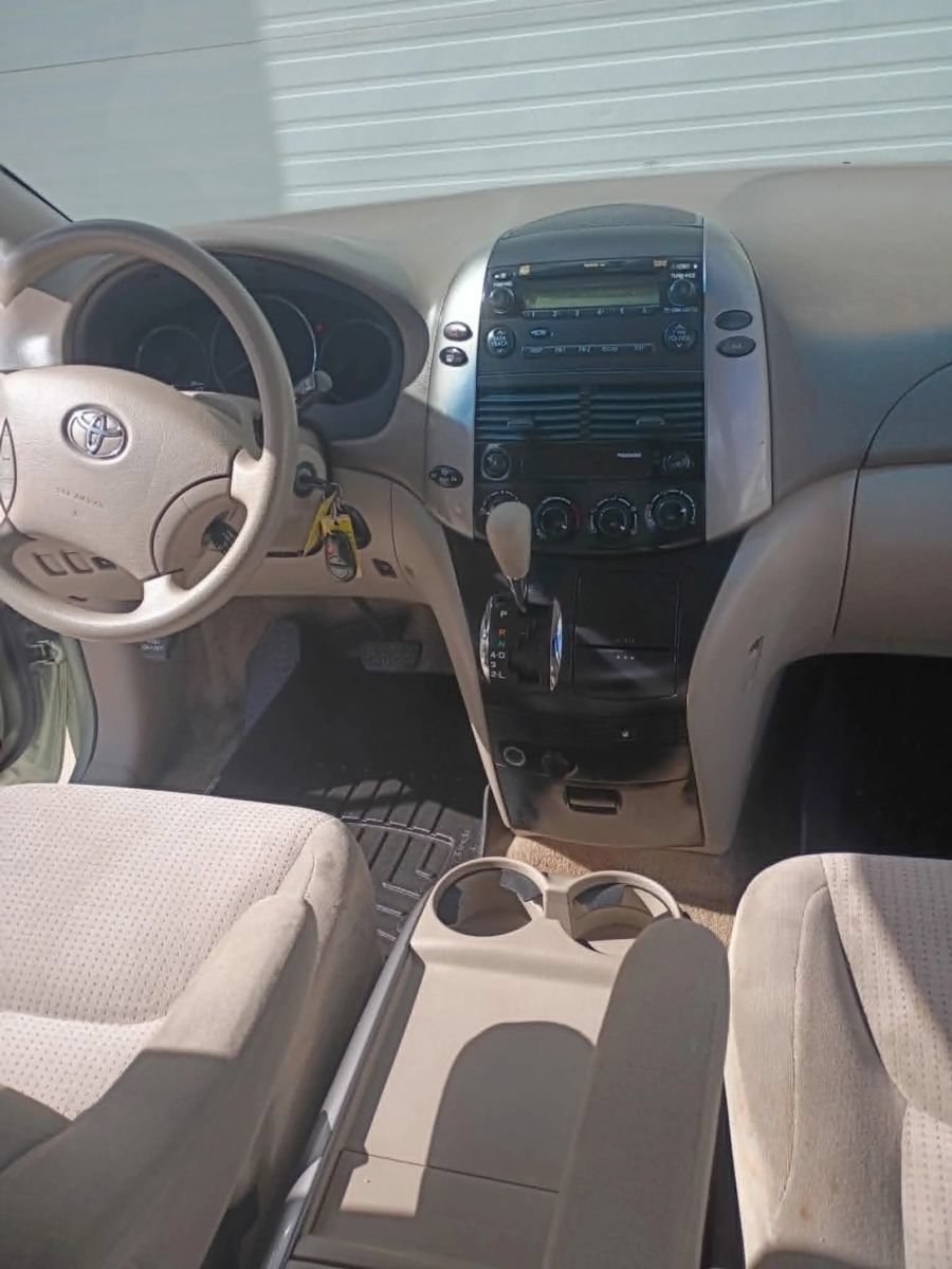 Used 2008 Toyota Sienna CE FWD image 8