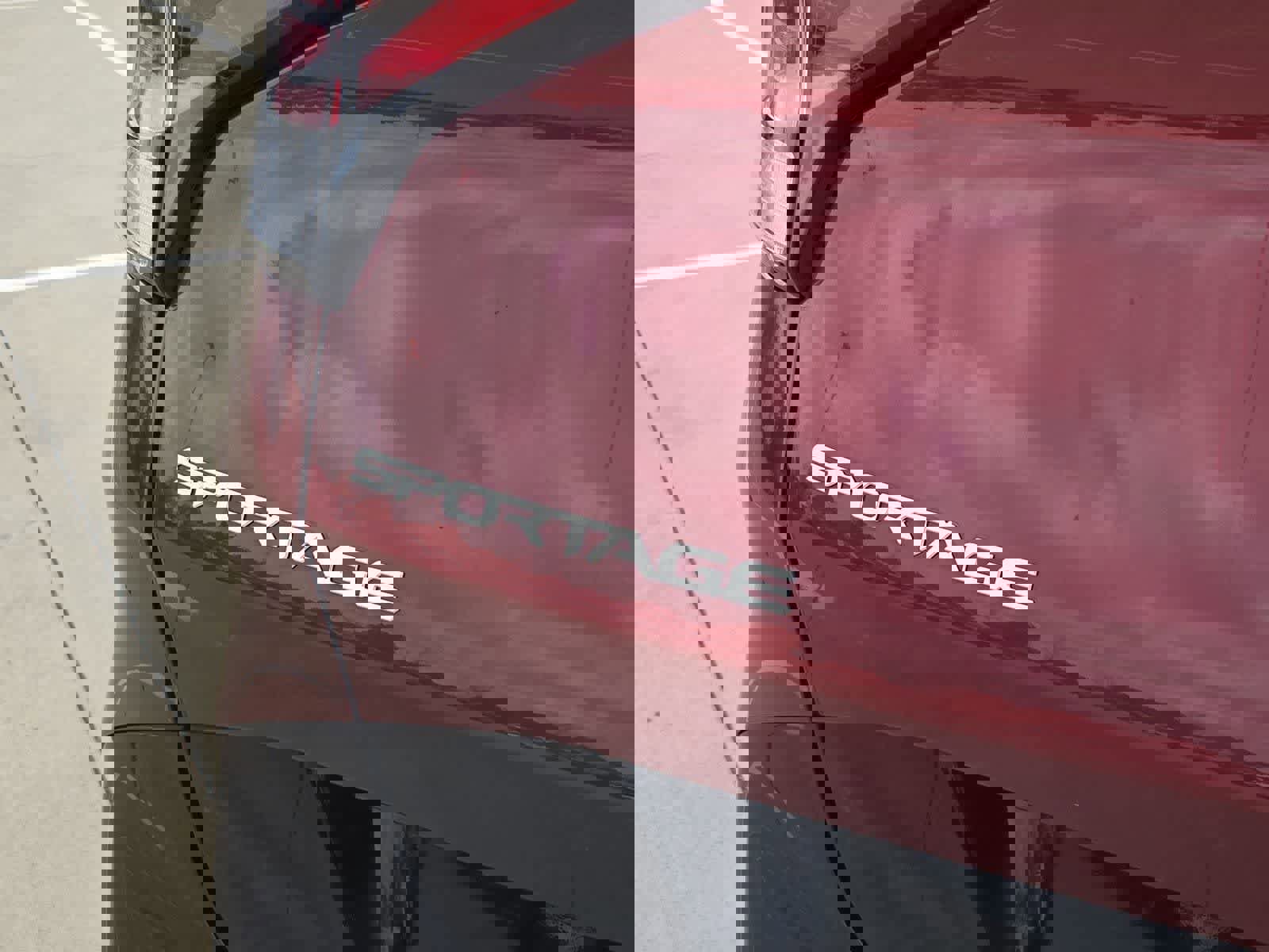 Used 2023 Kia Sportage SX image 11