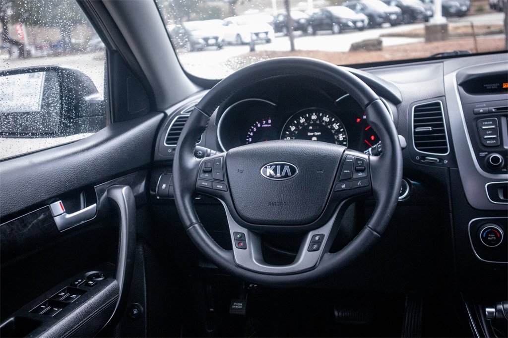 Used 2015 Kia Sorento EX image 23