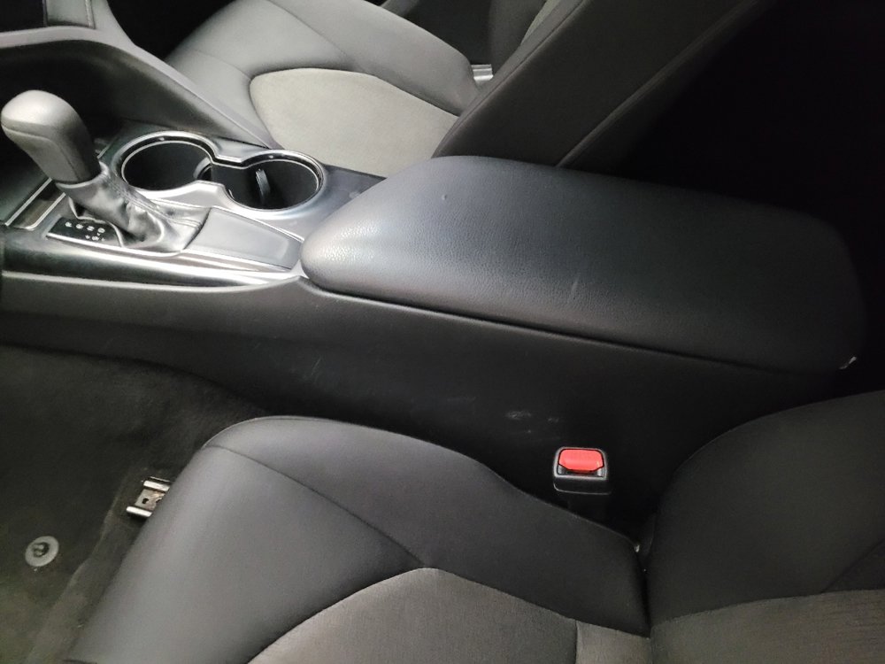 Used 2019 Toyota Camry LE FWD image 26