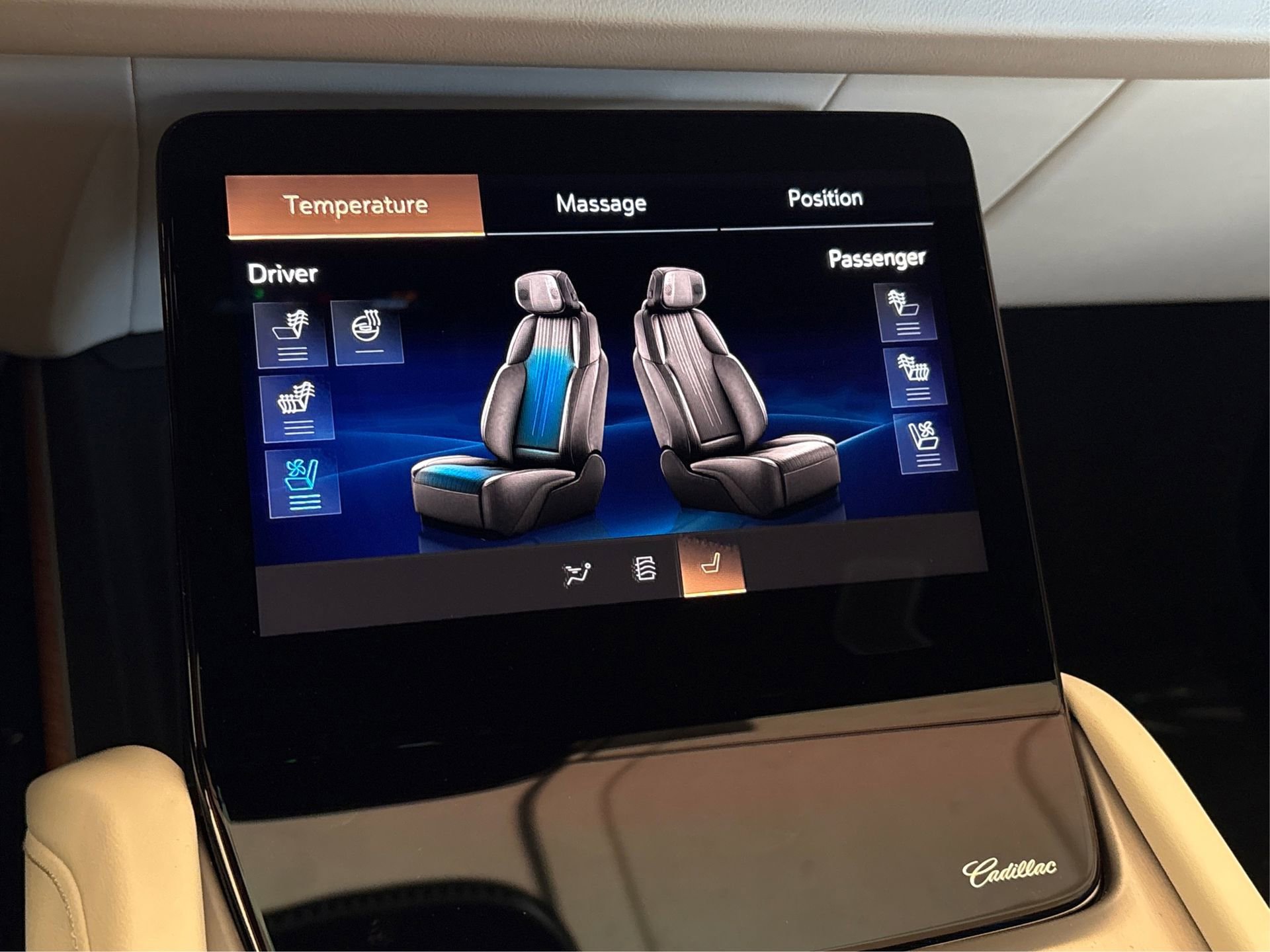 New 2026 Cadillac Vistiq Luxury image 33