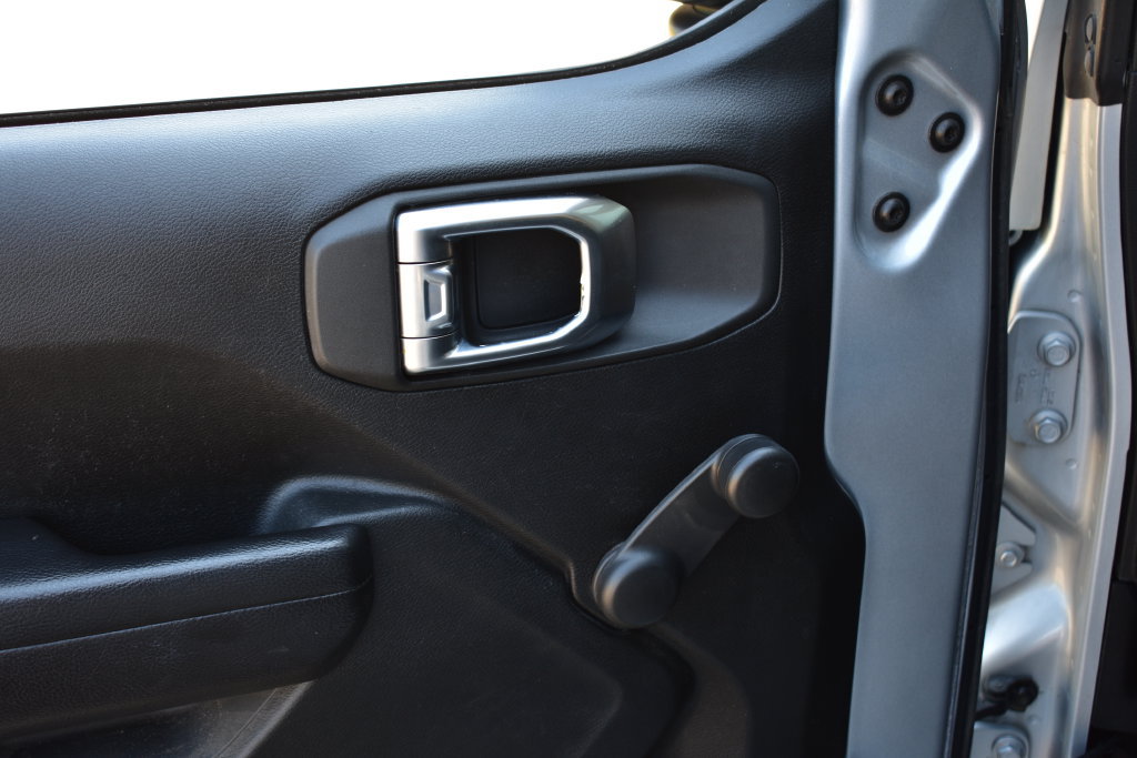 Used 2022 Jeep Wrangler Sport AWD/4WD image 16