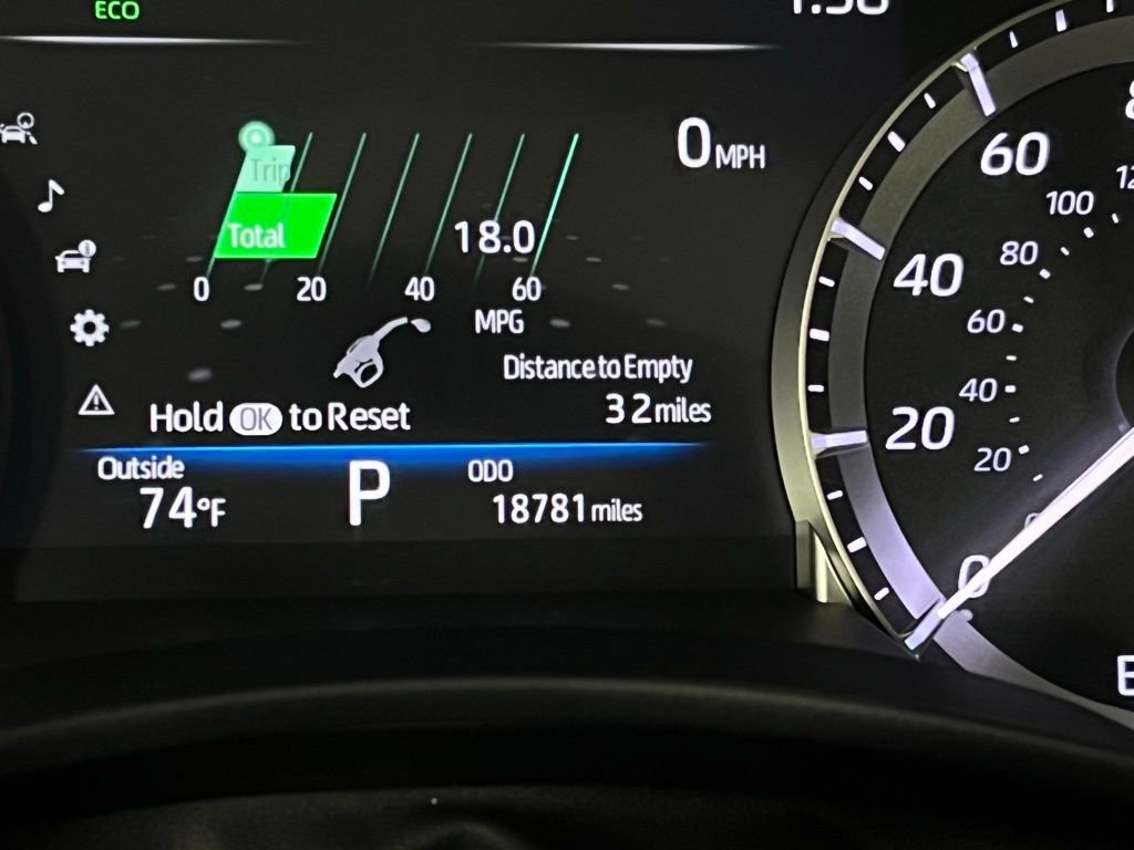 Used 2024 Toyota Highlander XLE image 19