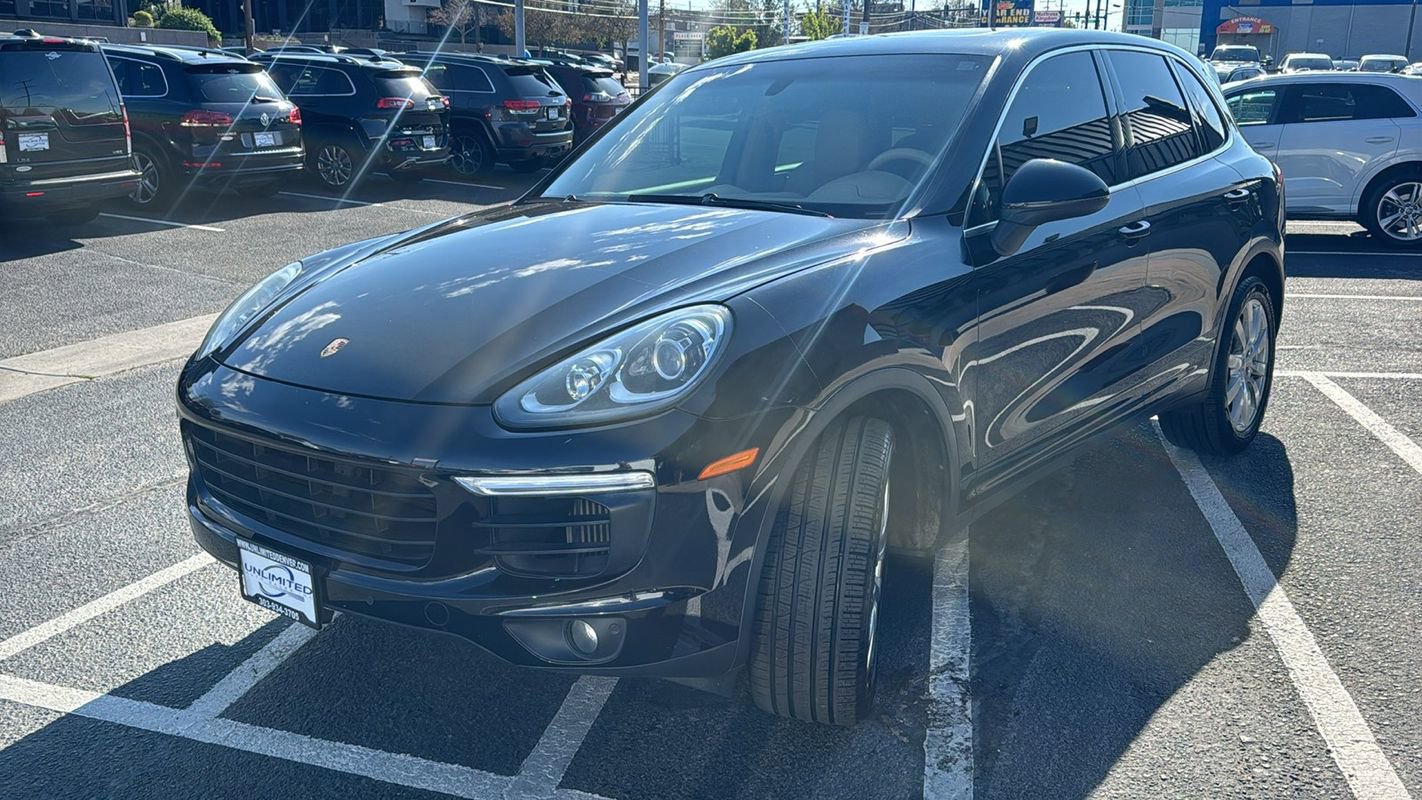 Used 2015 Porsche Cayenne S AWD/4WD image 7