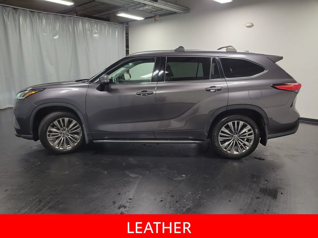 Used 2021 Toyota Highlander Platinum AWD/4WD image 5