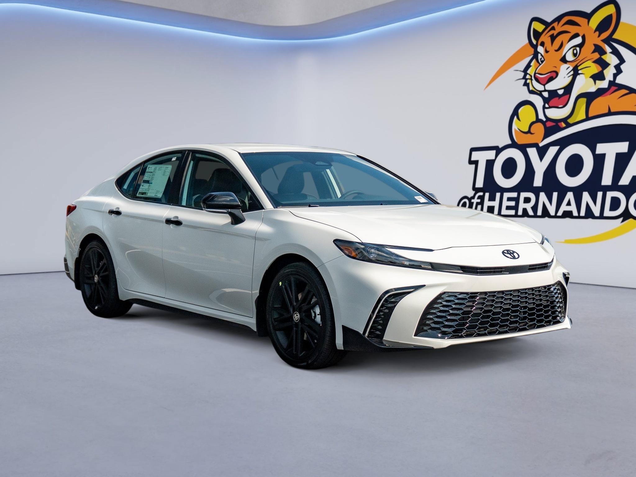 New 2026 Toyota Camry Hybrid w/ Multimedia Upgrade Package FWD image 3