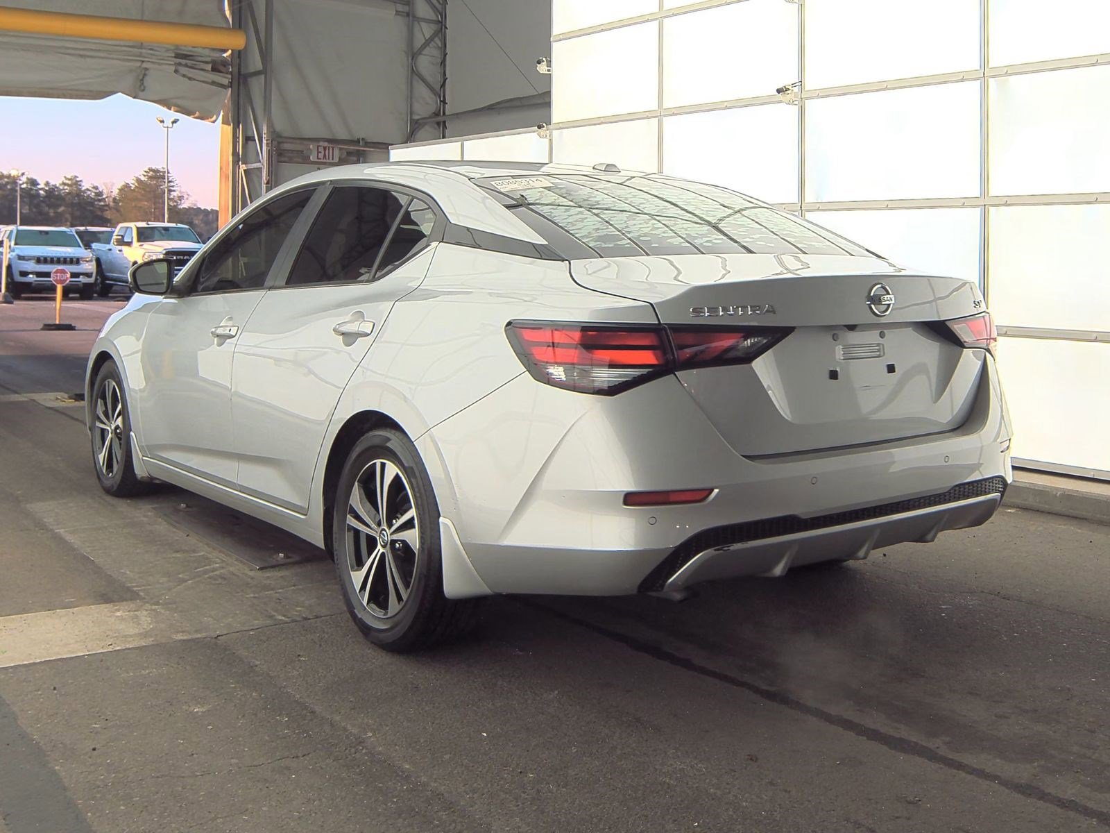 Used 2020 Nissan Sentra SV image 6