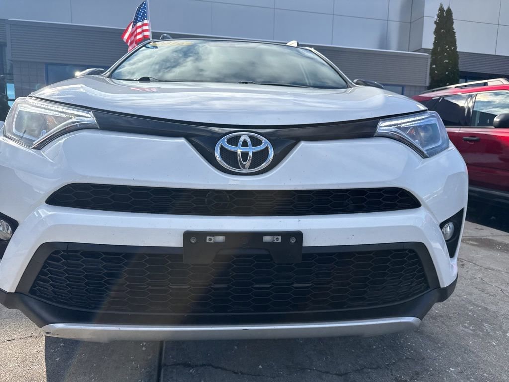 Used 2016 Toyota RAV4 SE image 12