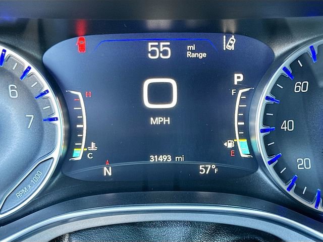 Used 2025 Chrysler Pacifica Limited image 12